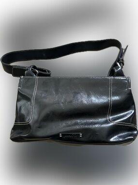 Nine & Co. Black Shoulder Bag with Contrast Stitching